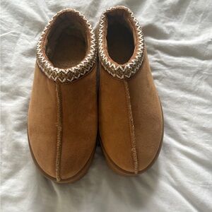 Cozy Brown Slippers with Knit Trim